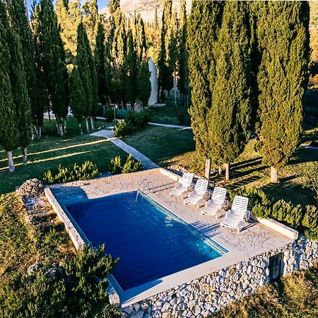 Country House Uros In Nature With Pool Lovorno Экстерьер фото