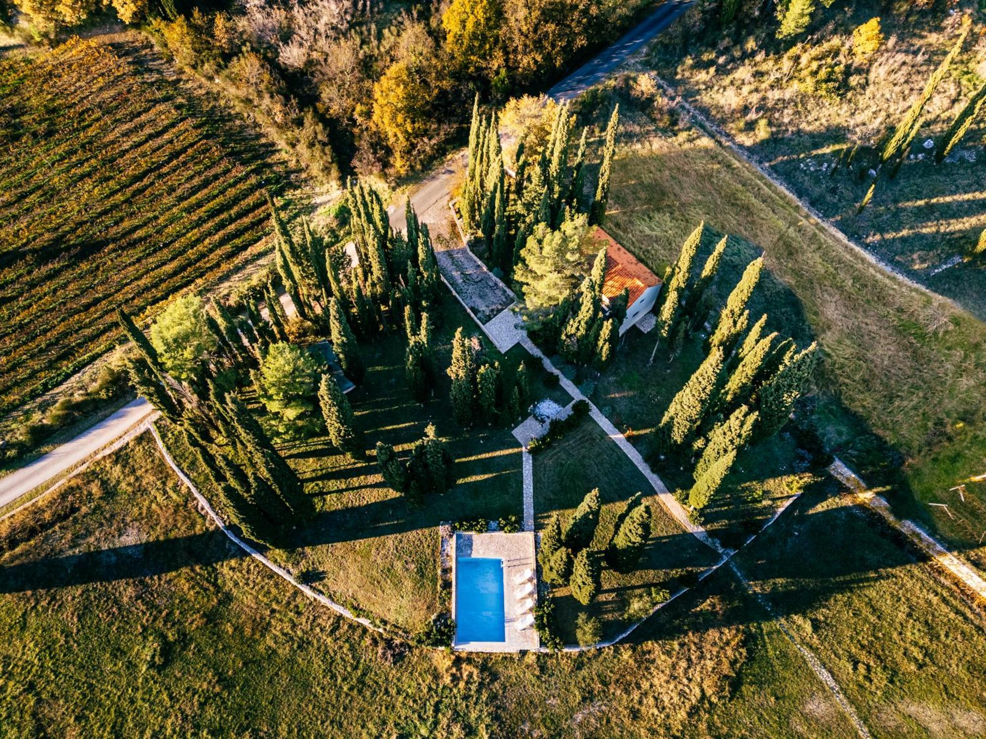 Country House Uros In Nature With Pool Lovorno Экстерьер фото