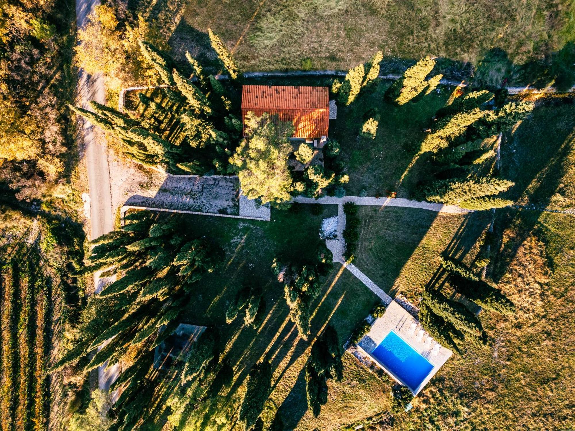 Country House Uros In Nature With Pool Lovorno Экстерьер фото