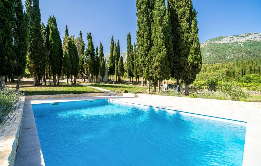 Country House Uros In Nature With Pool Lovorno Экстерьер фото